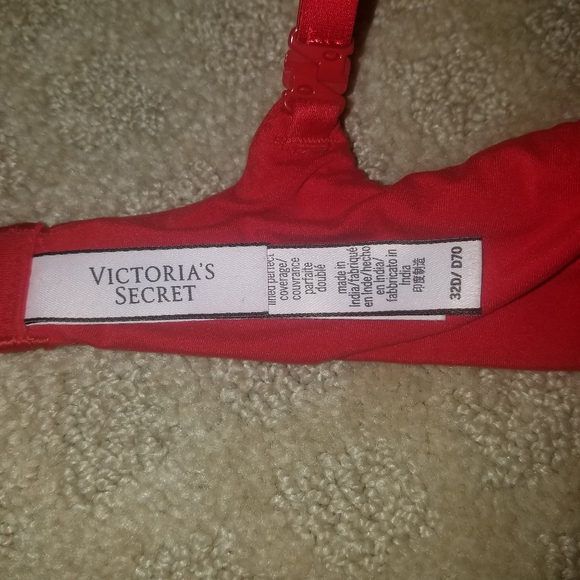 Victoria Secret Bra - Picture 3 of 3